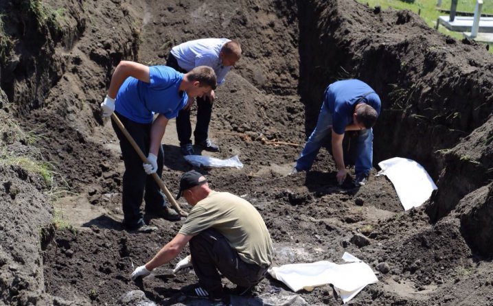 Iz masovne grobnice u Zvorniku ekshumirano 11, a u Bosanskom Novom osam žrtava