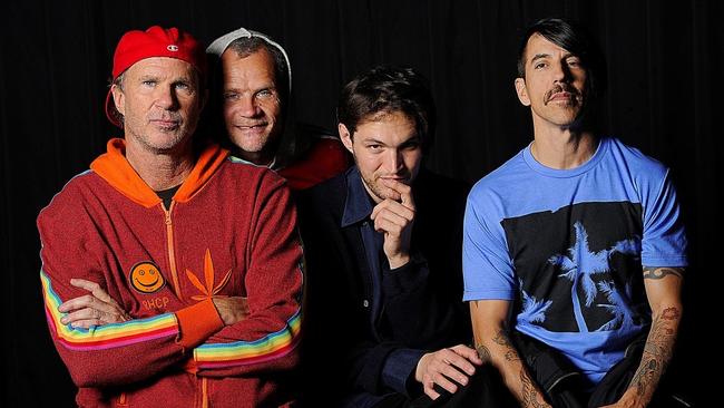 Go Robot novi video Red Hot Chili Peppersa