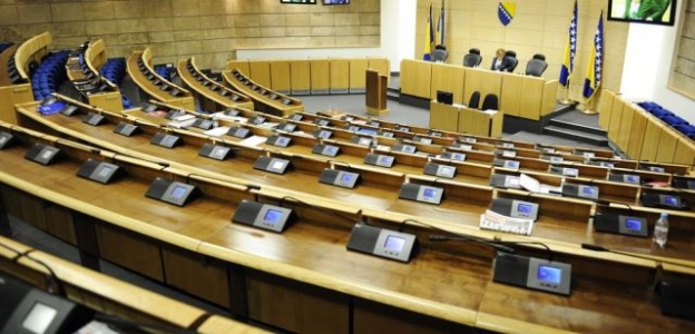 Đonlagić: Vanredna sjednica Parlamenta FBiH zakazana je iz očaja