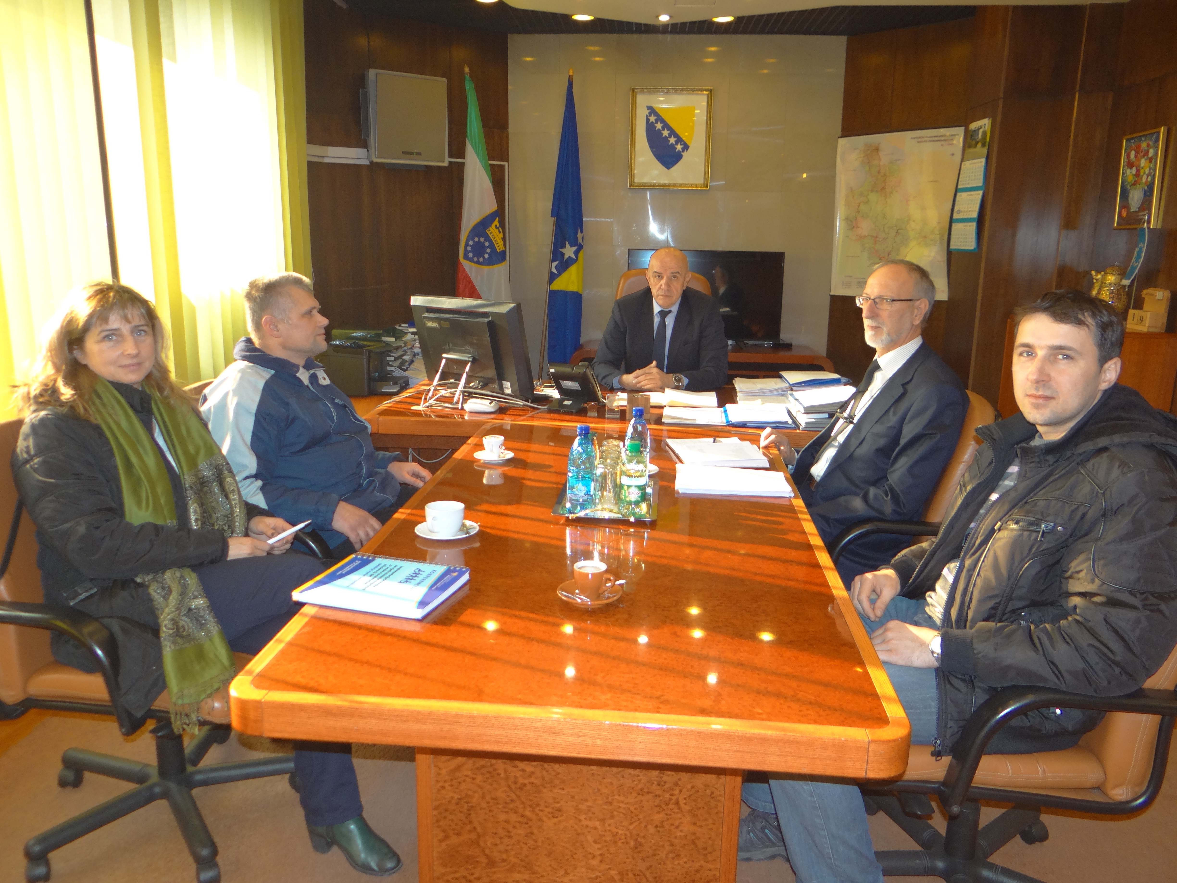 ZDK: Sastanak premijera Galijaševića i ministra Šahinovića sa predstavnicima Udruženja osoba sa invaliditetom