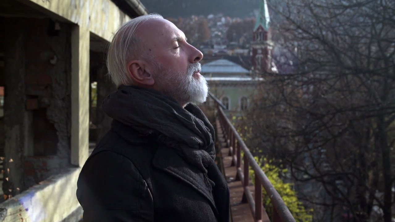 Na Al Jazeeri Balkans premijera dokumentarnog filma “Sredinom” posvećenog Dini Merlinu