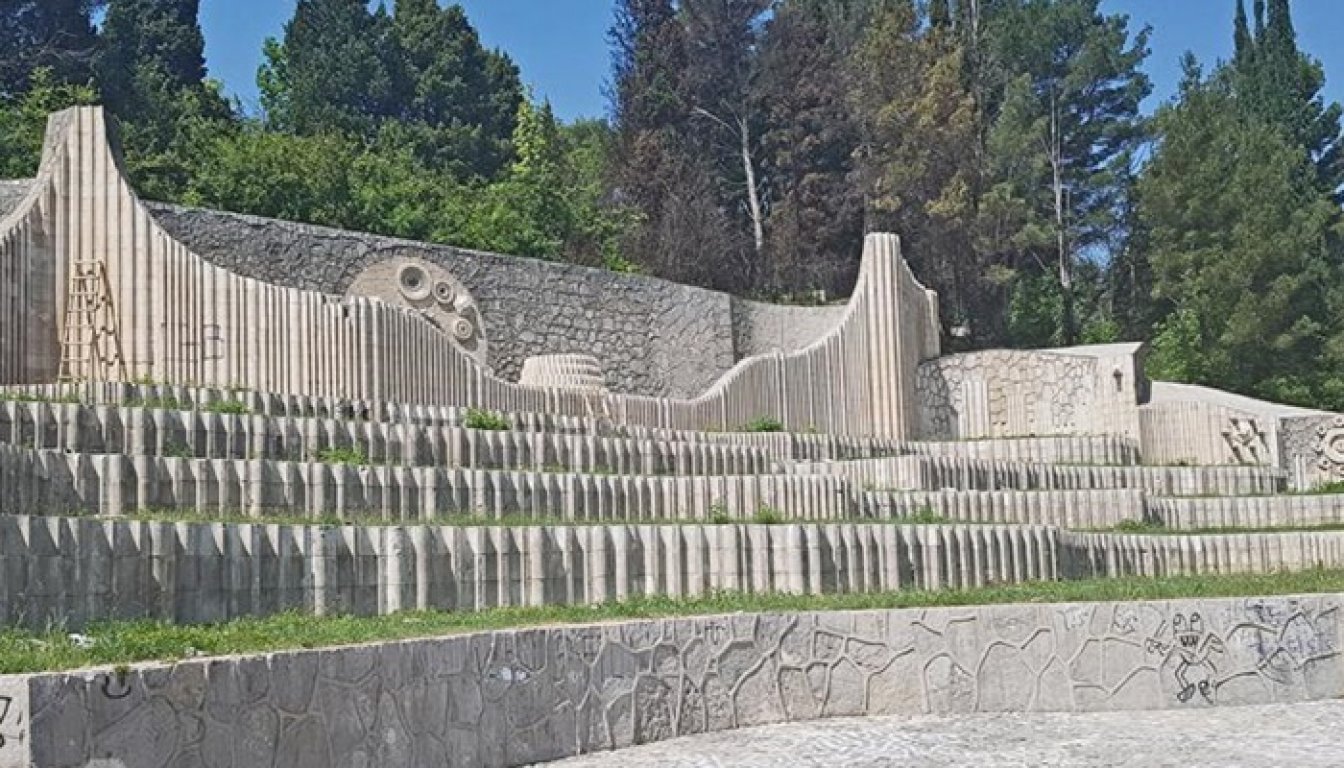 Zvizdić uputio inicijativu da Vijeće ministara BiH osigura novac za Partizansko groblje