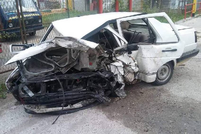 Jedna osoba poginula u saobraćajnoj nesreći u Zavidovićima