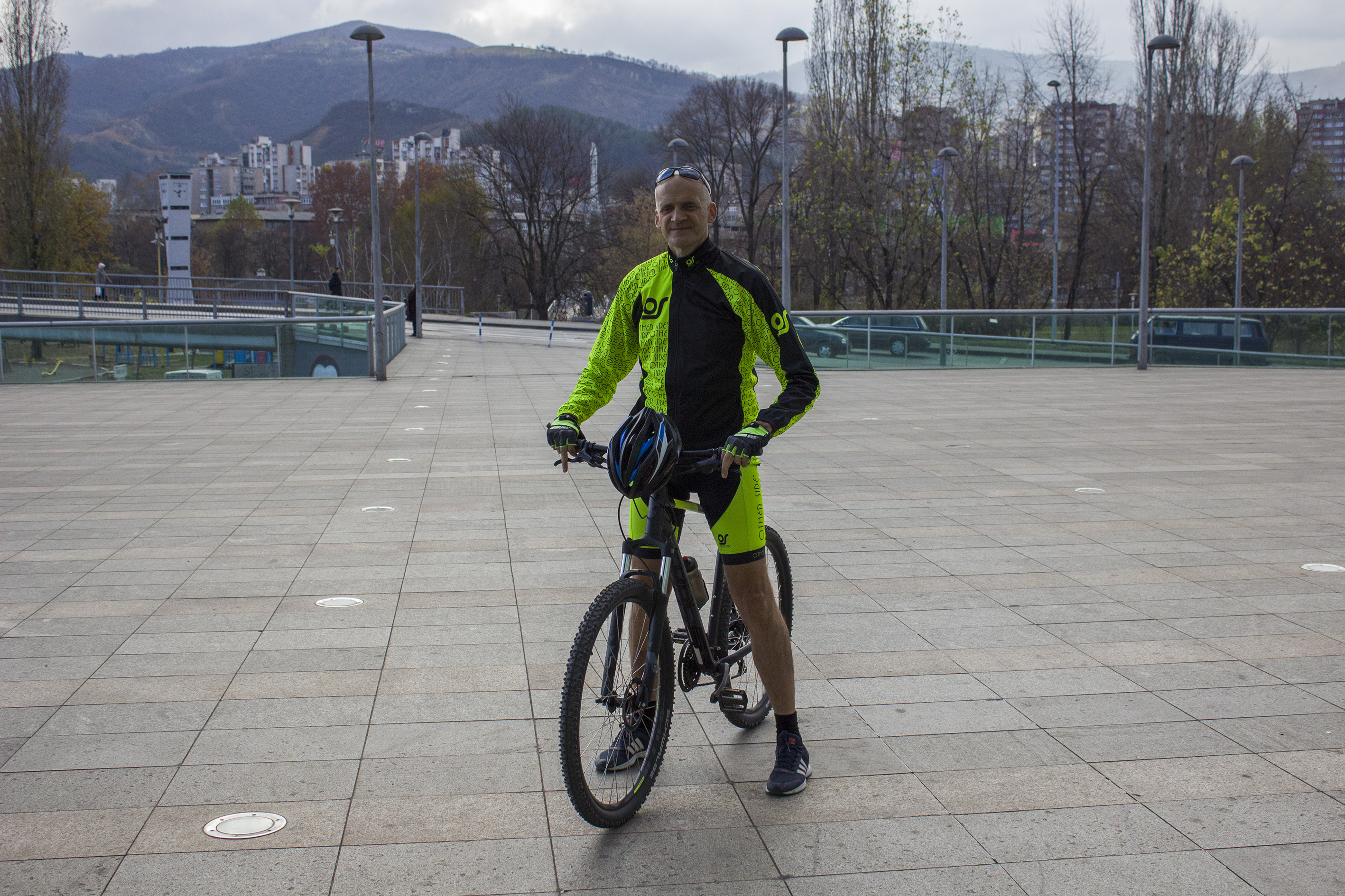 Nedžad Agić iz Zenice biciklom putuje u Vukovar kako bi odao počast žrtvama