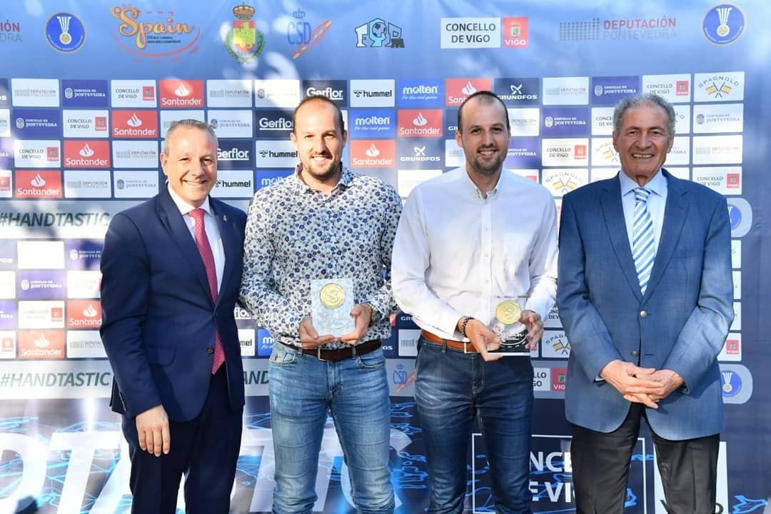 Nakon Svjetskog rukometnog prvenstva u Španiji: Priznanja za visočki sudijski par Dinu i Amara Konjičanina