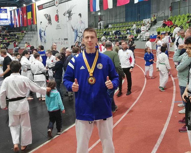 (FOTO) Ejman Dišalari visočki prvak svijeta u karateu: U početku mi se ovaj sport nije sviđao uopće