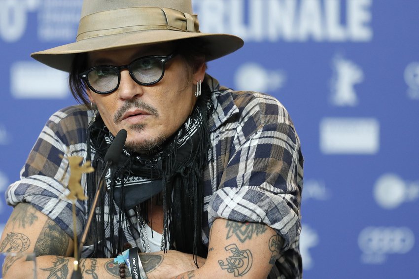 Johnny Depp pridružio se Instagramu i poručio fanovima da brinu jedni o drugima