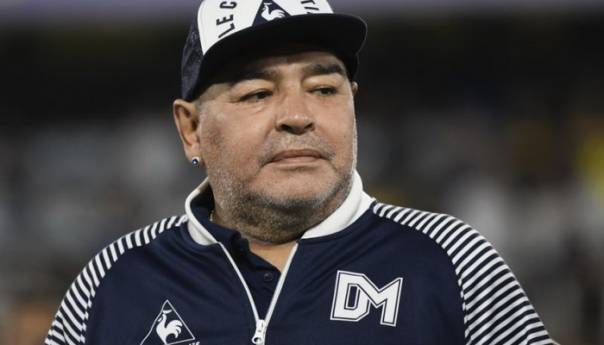 Diego Maradona završio u bolnici u Buenos Airesu