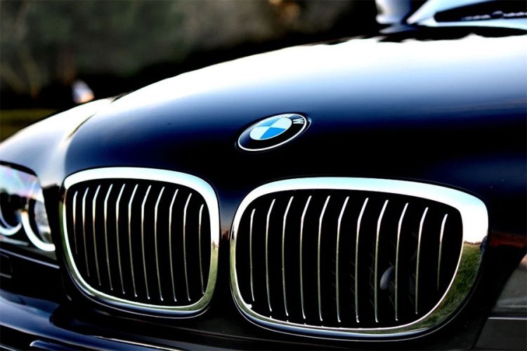 BMW razvio sistem koji upozorava na radare