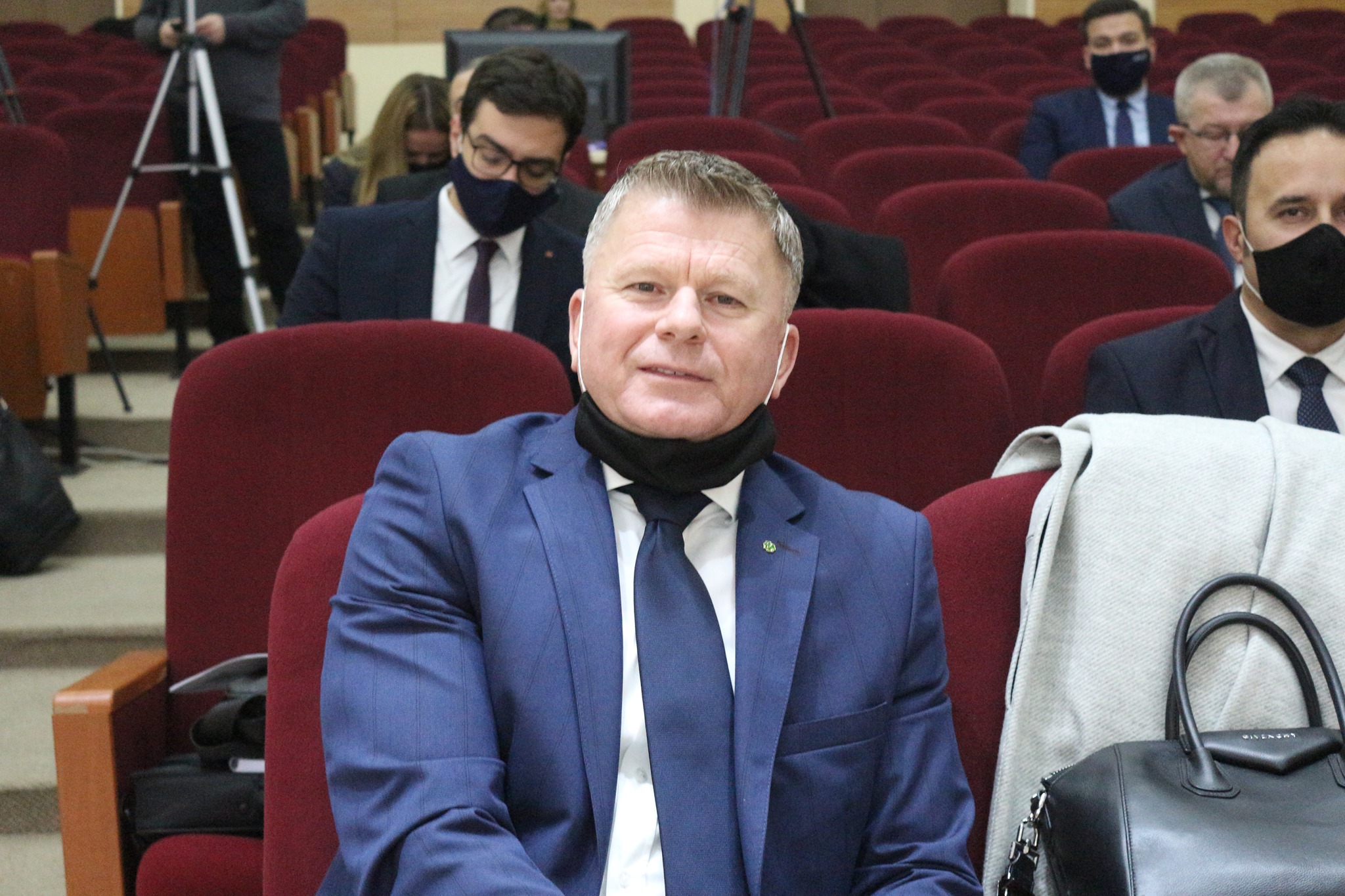 Vahid Ramić, dopredsjedavajući OV Visoko, predsjednik SBB Visoko i direktor RAMING-a : Sretna Nova 2021. godina