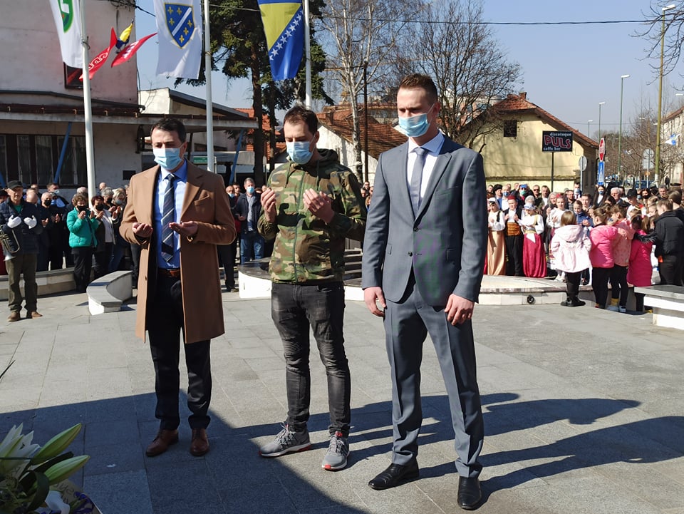 (FOTO) Dan nezavisnosti BiH obilježen u Visokom: Sjećanje na najhrabrije sinove i borbu za domovinu