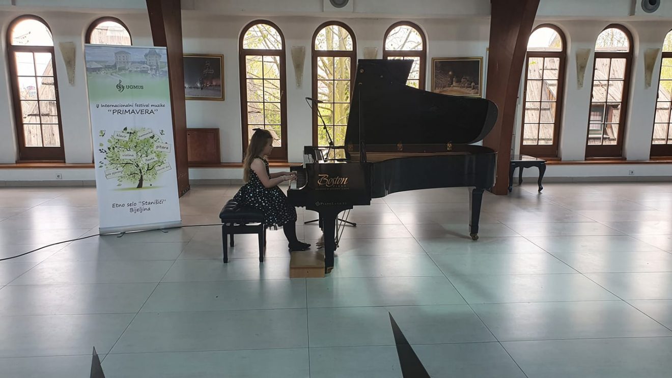 Zeničanki Sari Telalović prva nagrada međunarodnog pijanističkog takmičenja ‘Primavera’