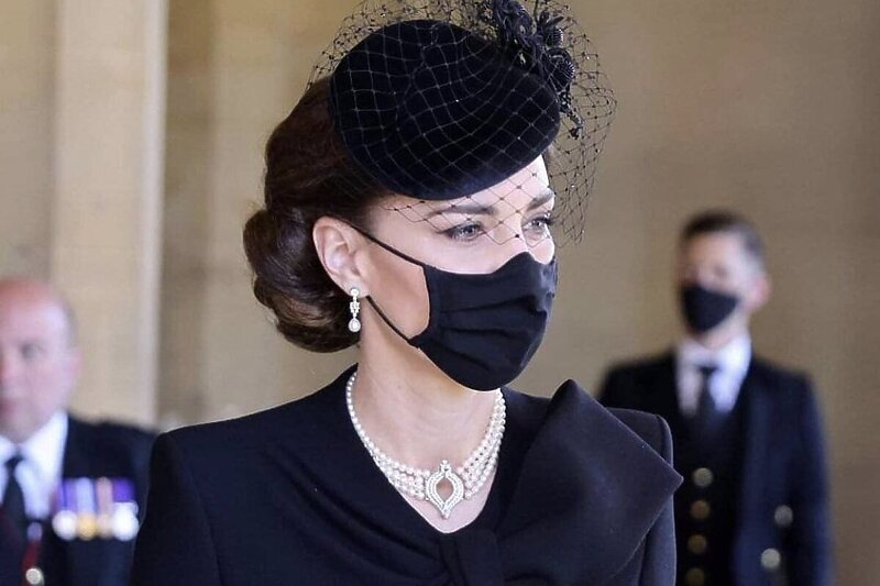 Kate Middleton odabirom nakita za sahranu na suptilan način odala počast princu Philipu