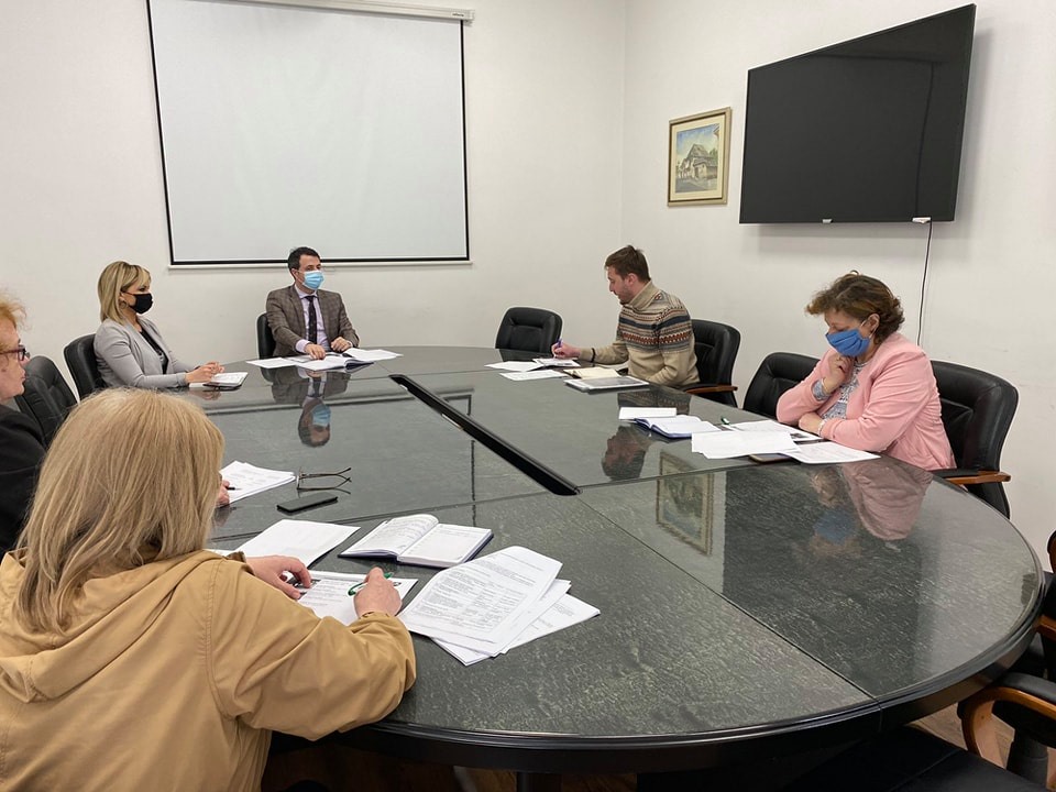 Gradonačelnik Ganić održao sastanak sa predstavnicima Službe za privredu