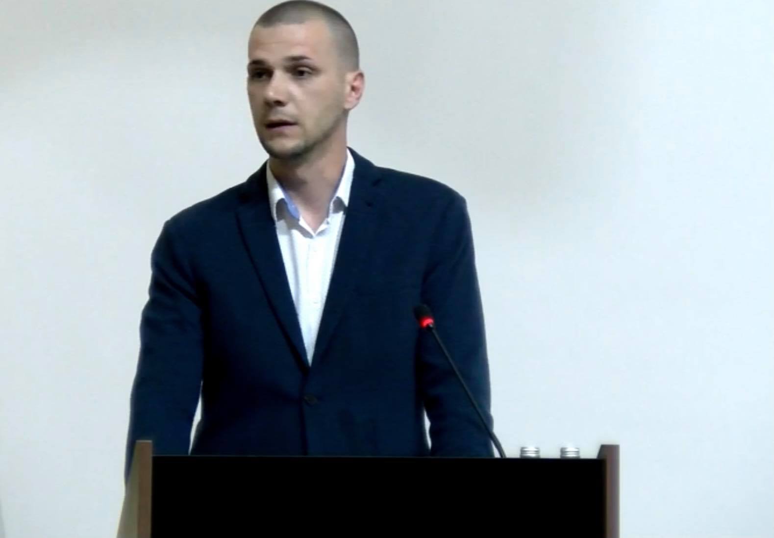 Admir Babić (SDP): Zamolio bih direktore Javnih preduzeća da nam se ne obraćaju jalijaški i da poštuju instituciju Vijeća