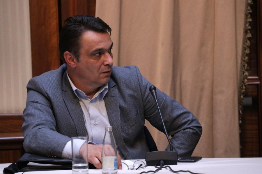 Sadiku Ahmetoviću šest mjeseci zatvora za zloupotrebu položaja