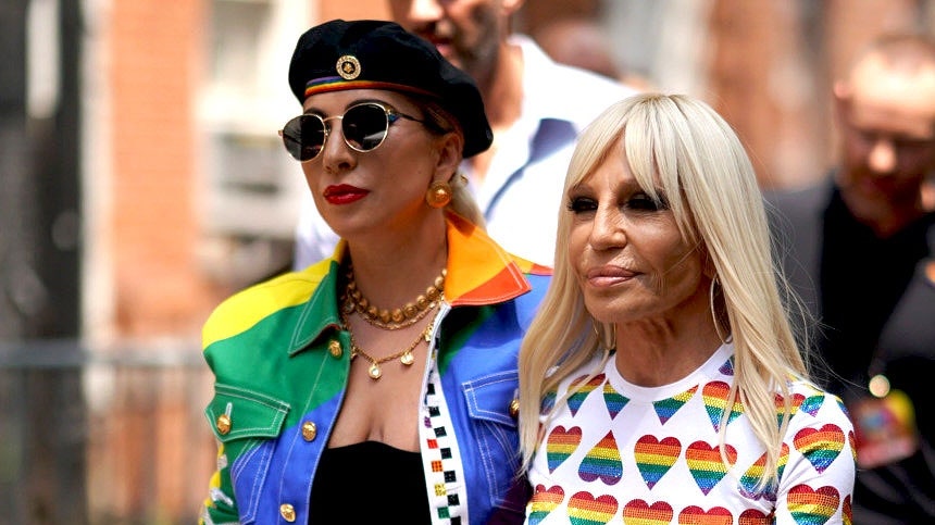 Lady Gaga uz novu „Versace“ kolekciju obilježava deceniju albuma Born This Way