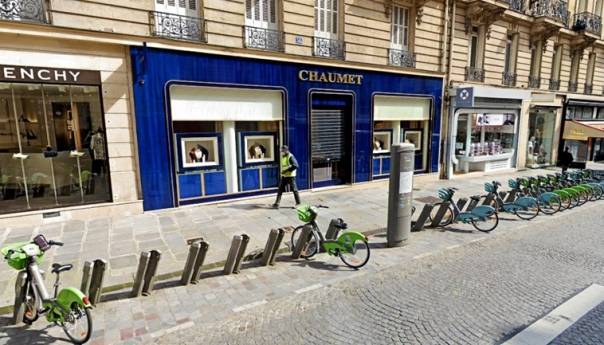 Lopovi u centru Pariza ukrali nakit vrijedan dva miliona eura