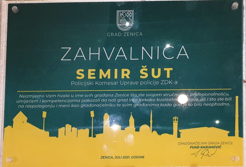 Policijskom komesaru uručena zahvalnica Grada Zenica