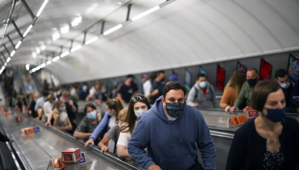 U Engleskoj bez obaveze nošenja maski od 19. jula