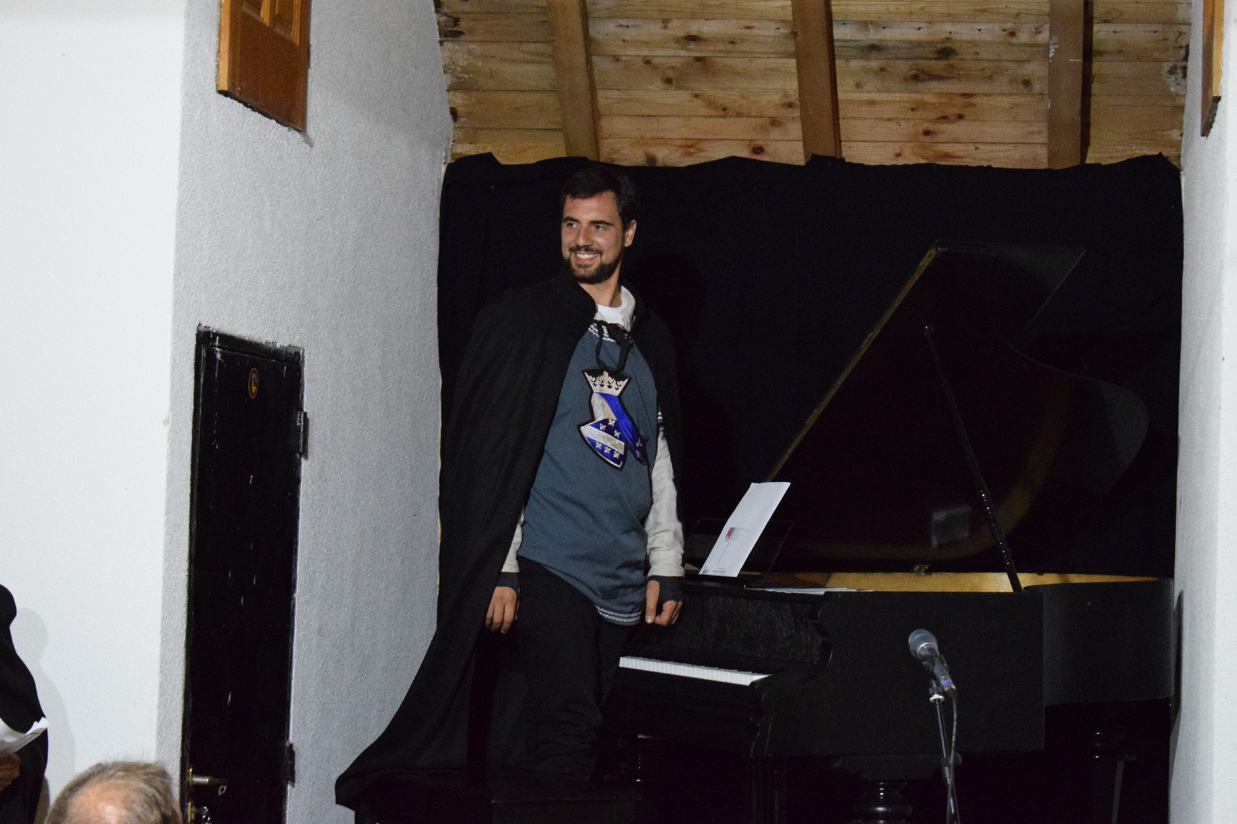 (FOTO) Bartolomej Stanković održao koncert Resonance na kraljevskom gradu Bobovcu