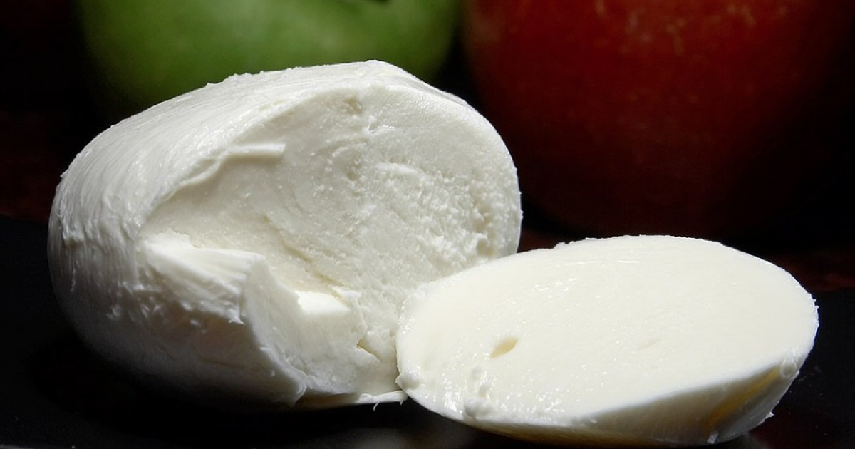 U Francuskoj tradicionalnom kamamber siru prijeti opasnost od mocarele