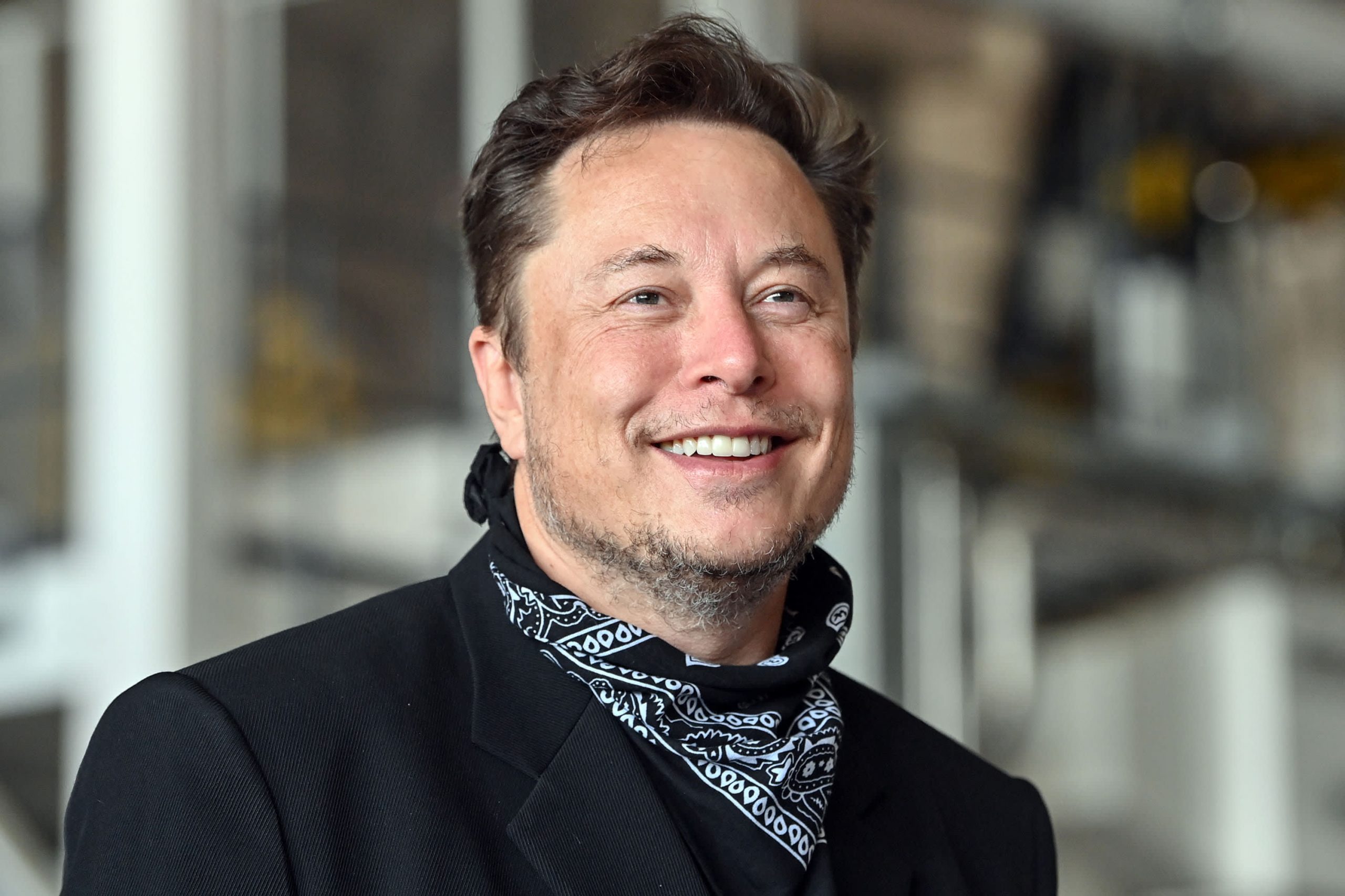Elon Musk: Prodaću akcije Tesle ako mi objasne kako će to riješiti problem gladi