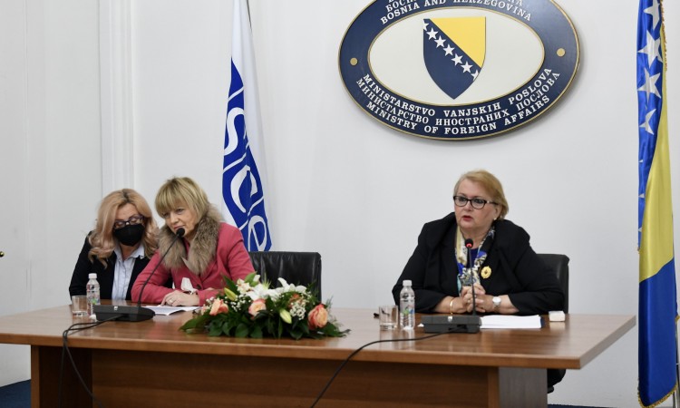 Turković i Schmid razgovarale o izbornom procesu i sigurnosnim pitanjima