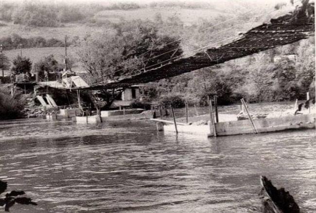 Tragom starih fotografija: Most u Čekrčićima preko rijeke Bosne