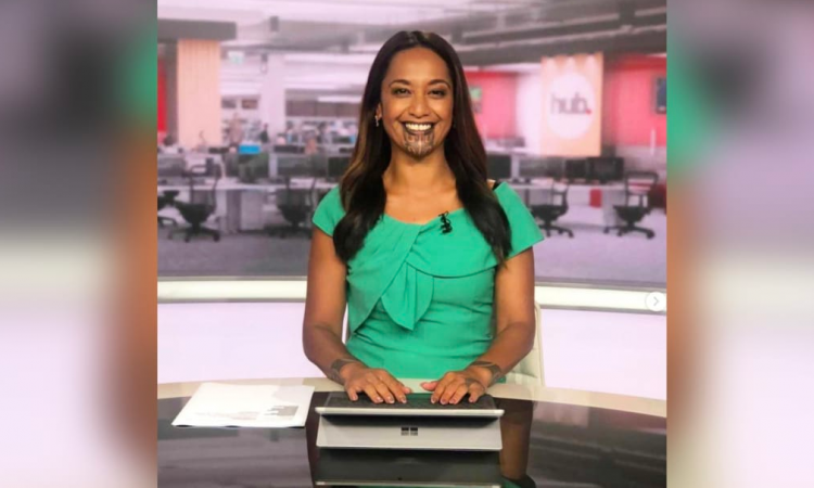 Novinarka prva Māori osoba s oznakama na licu u udarnom TV terminu Novog Zelanda