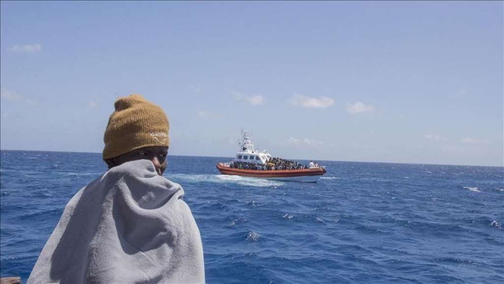 Dvadeset šest osoba pronađene žive nakon što je potonuo brod s migrantima
