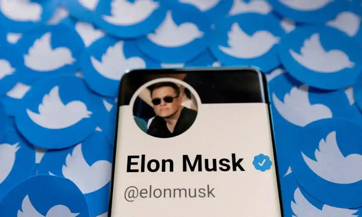 Musk: Pauzirana kupovina Twittera