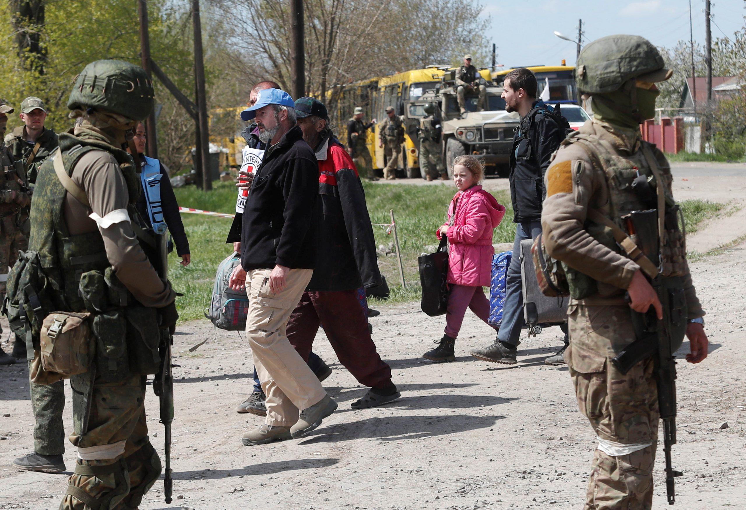 Iz Azovstala u Mariupolju evakuirane sve žene, djeca i starci