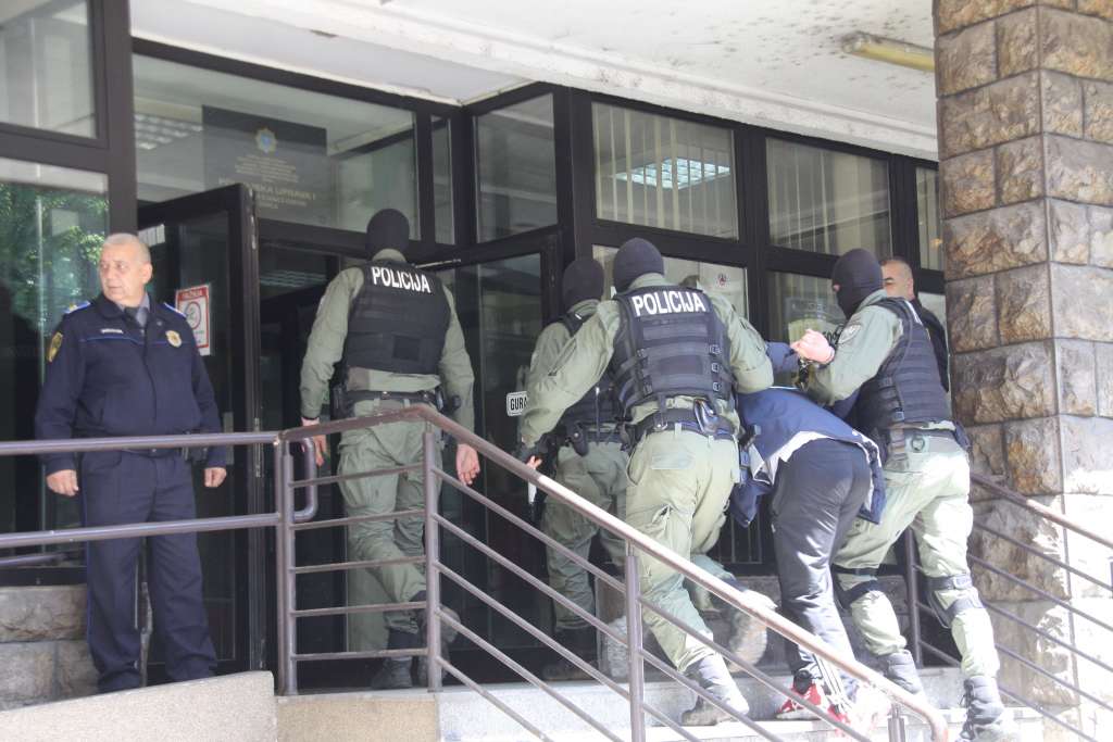 U ZDK-u i Hercegovini uhapšeno 26 osoba, za četiri se osobe još intenzivno traga