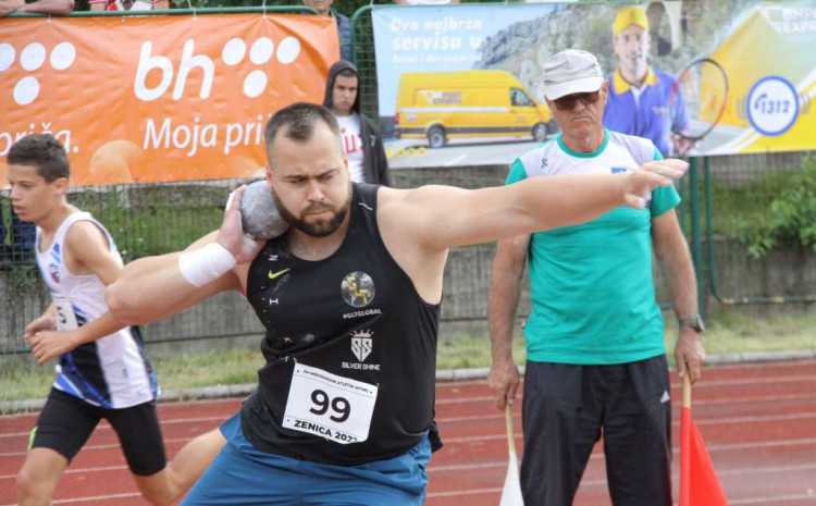 Mesud Pezer pobijedio u bacanju kugle na 13. atletskom mitingu “Zenica 2022”