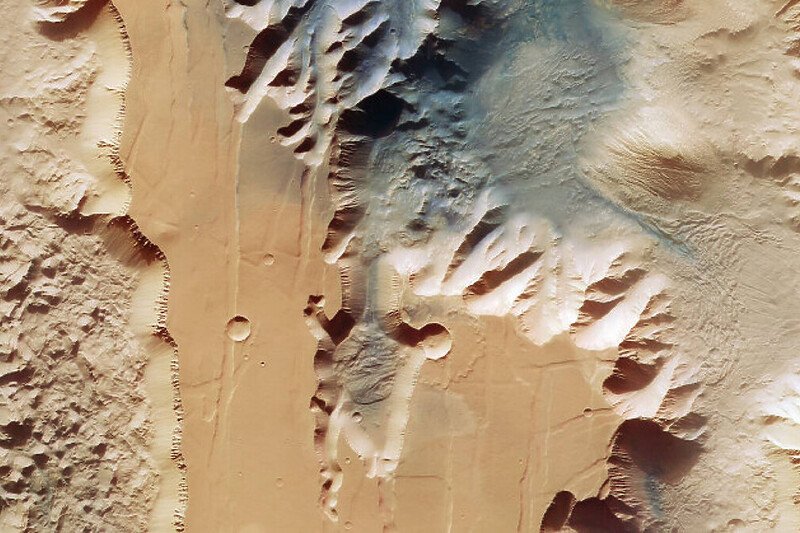 Orbiter Mars Express poslao fotografije kanjona na Crvenoj planeti