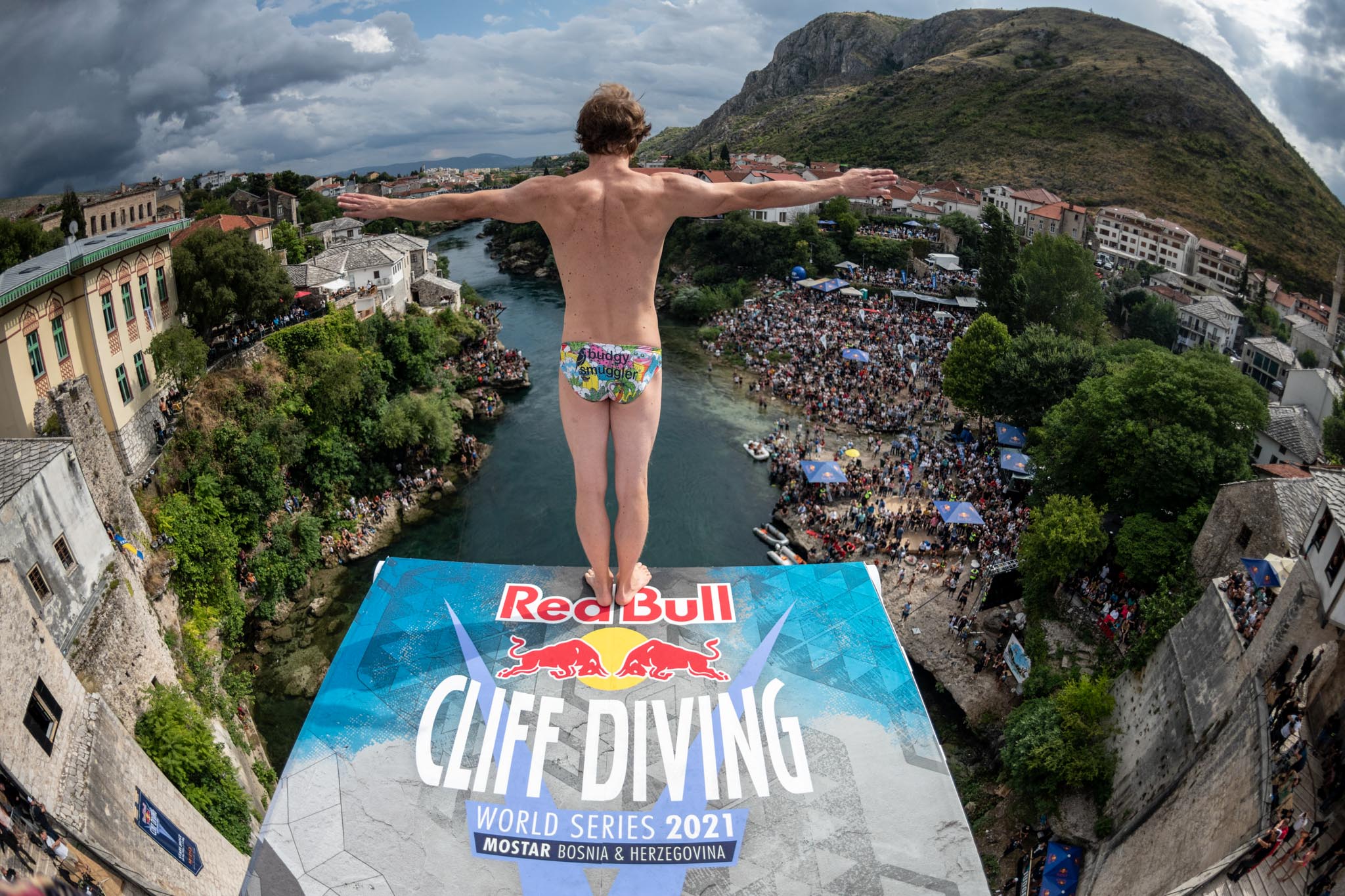 (VIDEO) Red Bull Cliff Diving prvaci pozivaju na spektakl u Mostar