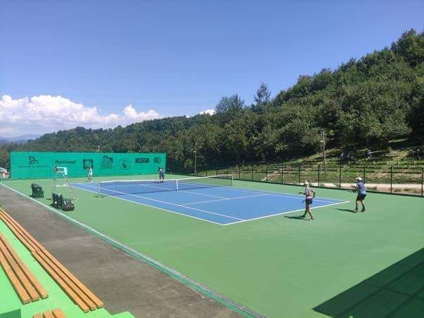 Bh. teniseri i teniserke se pripremaju u parku “Ravne 2”