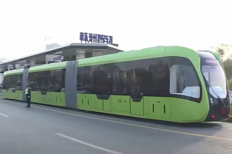 Kinezi koriste samovozeće tramvaje koji se ne kreću po šinama i koji nemaju električne vodove