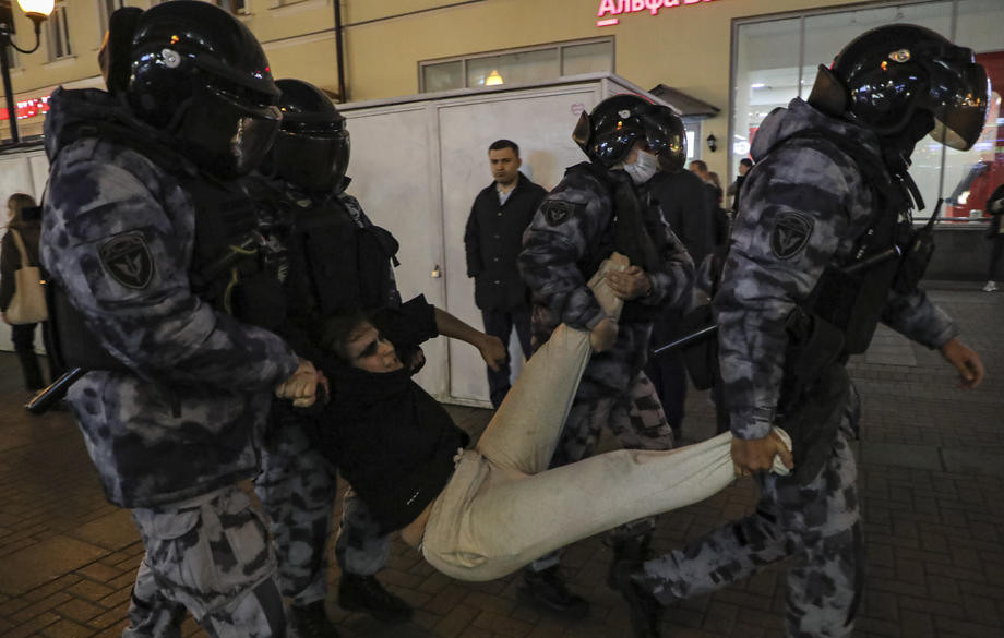 Najmanje 570 ljudi uhapšeno na protestima u Rusiji protiv mobilizacije