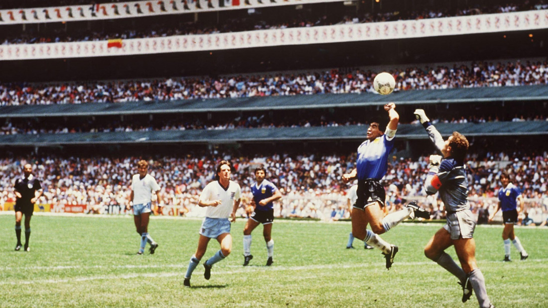 (VIDEO) Lopta kojom je Maradona postigao gol Engleskoj na SP-u 1986. na aukciji