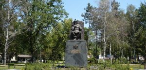 Spomenik Tvrtku I Kotromaniću u Tuzli