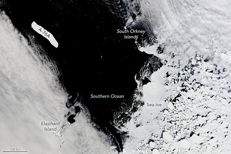 Najveći ledeni brijeg na svijetu plovi prema ekvatoru