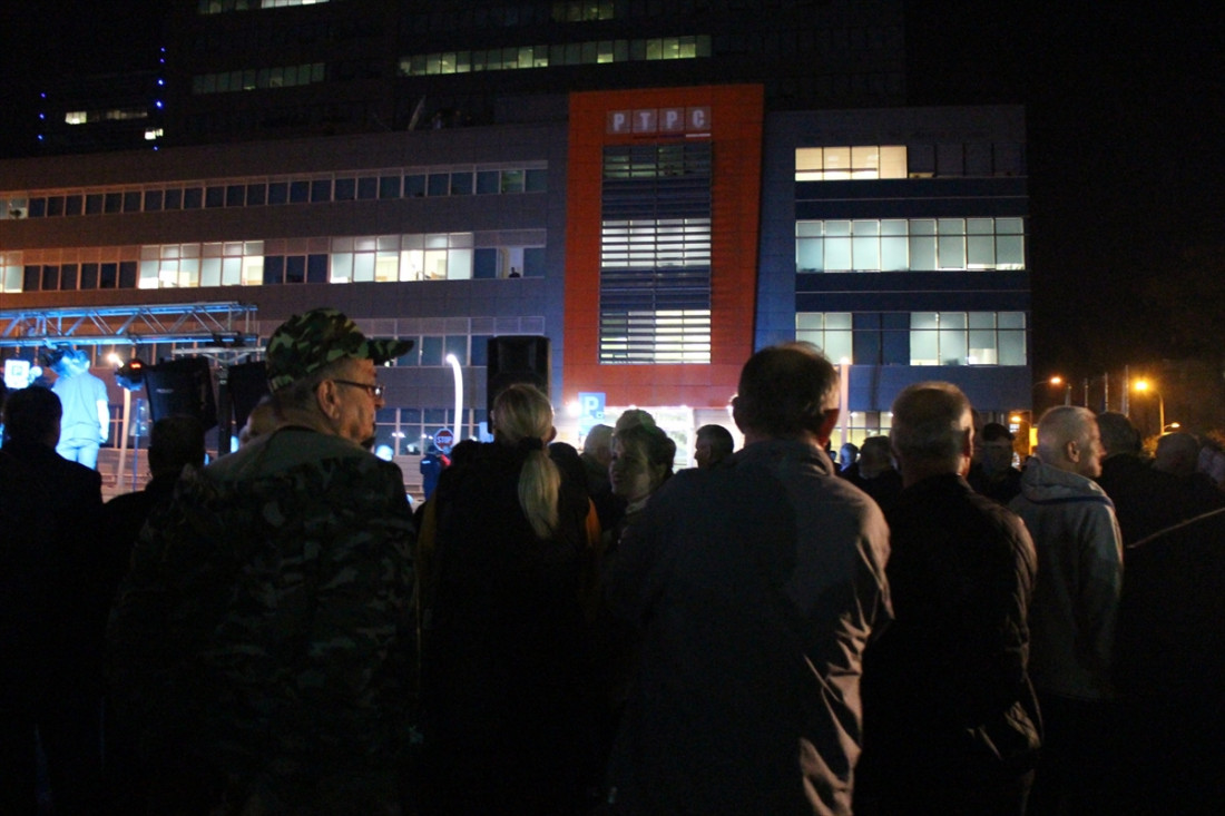 Opozicija u RS-u organizovala protest kod zgrade RTRS-a u Banjaluci
