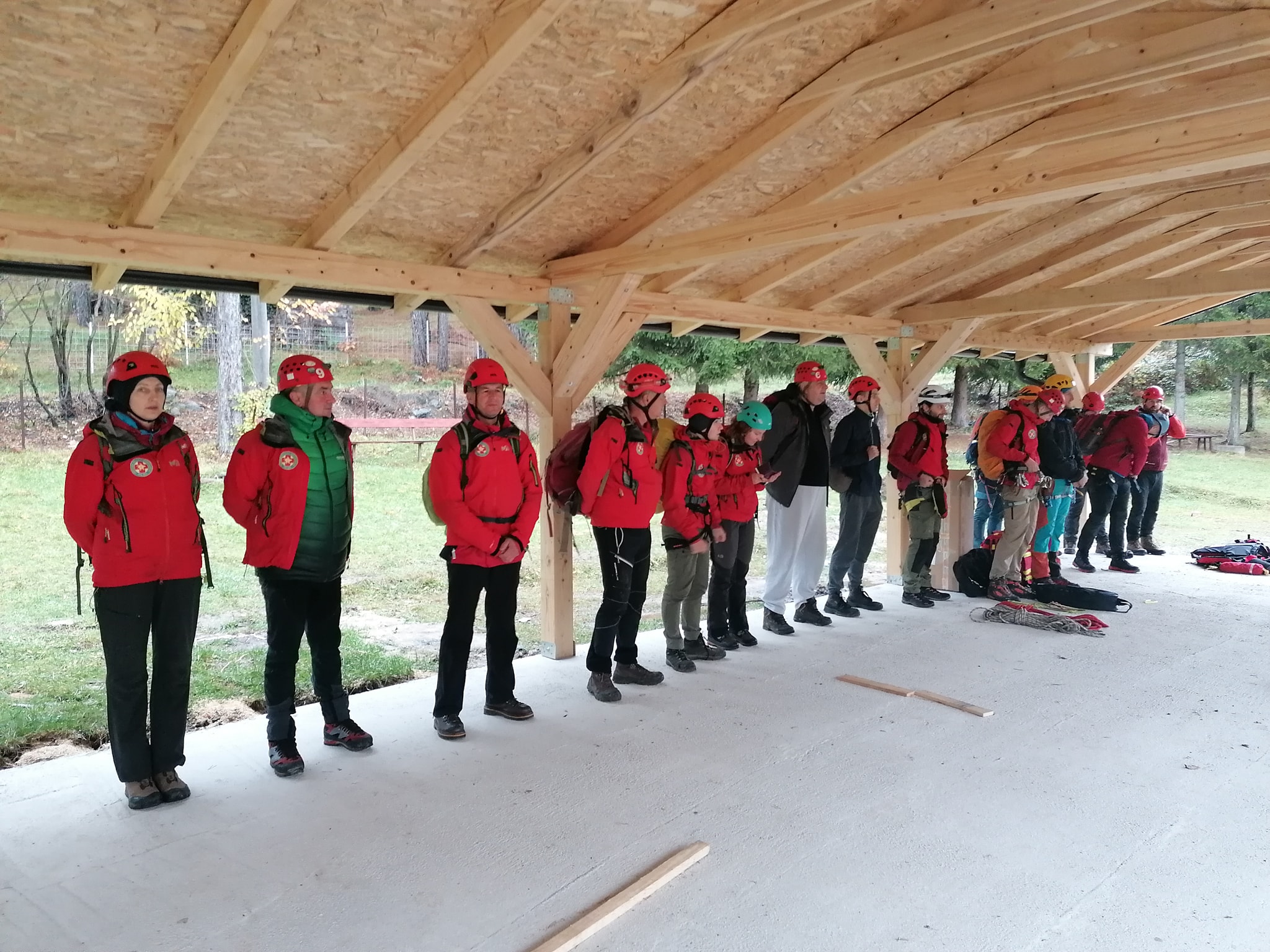 Eko-Vikinzi učestvovali u vježbi Službe za spašavanje sa visina ZDK
