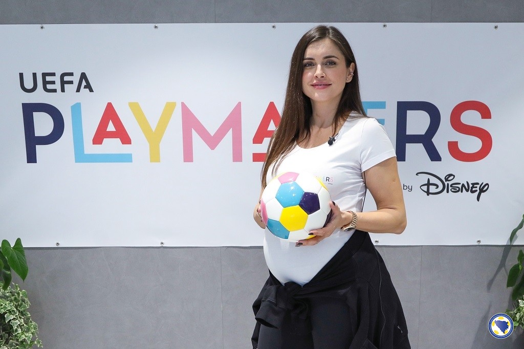 (VIDEO) Amra Džeko ambasadorica projekta UEFA Playmakers