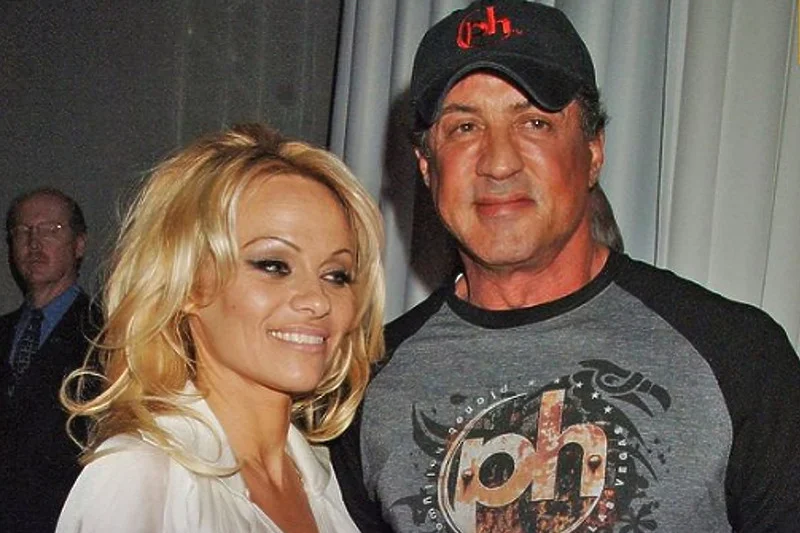 Pamela Anderson tvrdi: Sylvester Stallone mi je nudio auto i stan da budem s njim