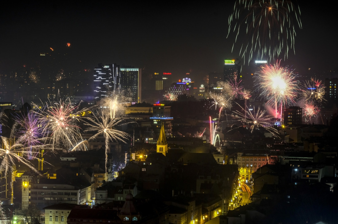 Građani i turisti širom BiH Novu godinu dočekali na otvorenom