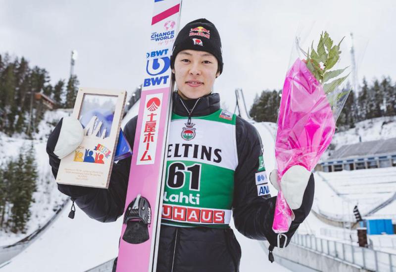 (VIDEO) Kobayashi iskoristio hiroviti vjetar u Lahtiju i došao do 30. pobjede