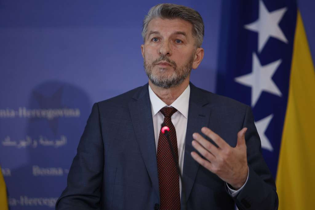 Mehmedović: Na pozicijama u državnim institucijama 783 Bošnjaka manje nego što im pripada